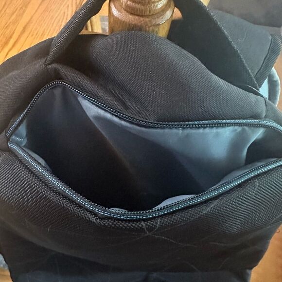 Dell Black Geometric Laptop Bag Sleek and Durable - Picture 4 of 4